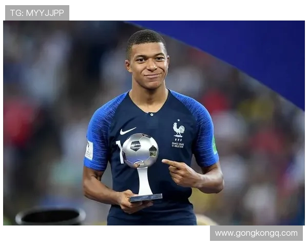 纵览欧洲五大联赛格局洞察豪门兴衰与赛季焦点分析全景展现赛场风云 纵览欧洲五大联赛格局洞察豪门兴衰与赛季焦点分析全景展现赛场风云