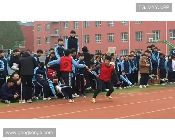 激情燃烧的赛场上青春与梦想交织谱写胜利与荣耀的壮丽篇章 激情燃烧的赛场上青春与梦想交织谱写胜利与荣耀的壮丽篇章