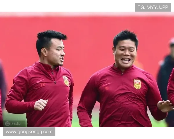 上海飞盘队速度分析与其他队伍的全面对比研究 上海飞盘队速度分析与其他队伍的全面对比研究