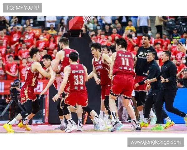 CBA联赛新赛季大幕开启 球员交易与战术变革成焦点